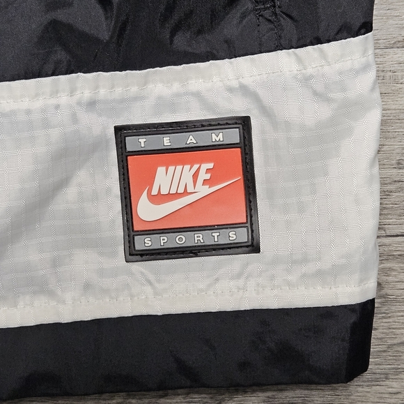 Vintage 90s Team Nike Sport White Tag Black Windbreaker Jacket Youth L Adult S/M - Picture 3 of 12